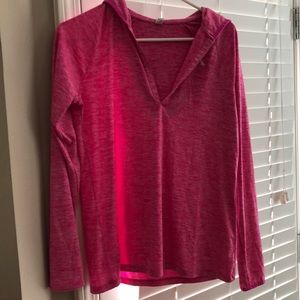 Light weight pull over